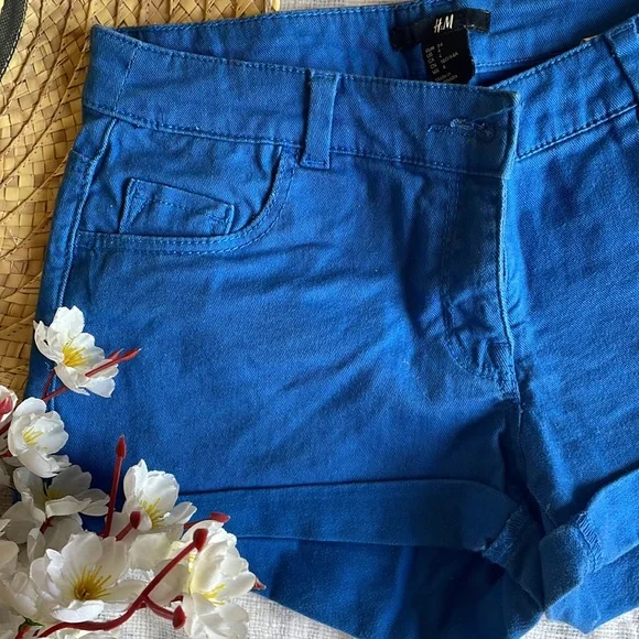 H&M electric blue shorts - Picture 2 of 5